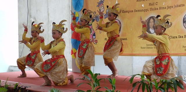 Tari Kreasi Nusantara Melestarikan Budaya Melalui Tarian Daerah